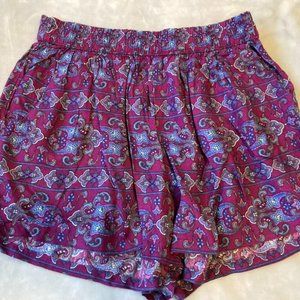 Women's Flowy Purple Shorts in Size Small